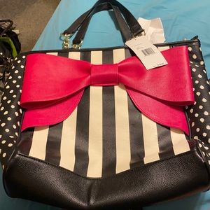 NWT Black&White Striped w pink bow Handbag / Tote